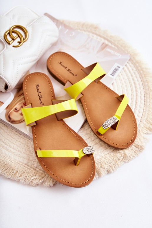 Women's Lacquered Flip-flops Yellow Jimena