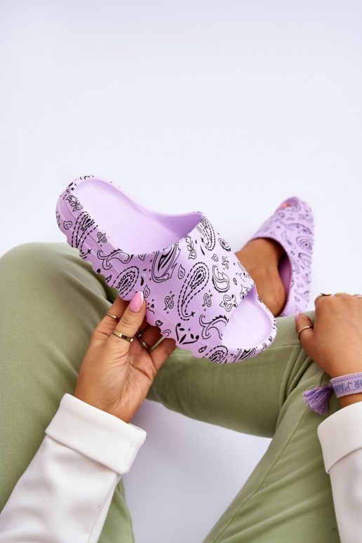 Fashionable women's slippers on a massive platform Violet Lorette