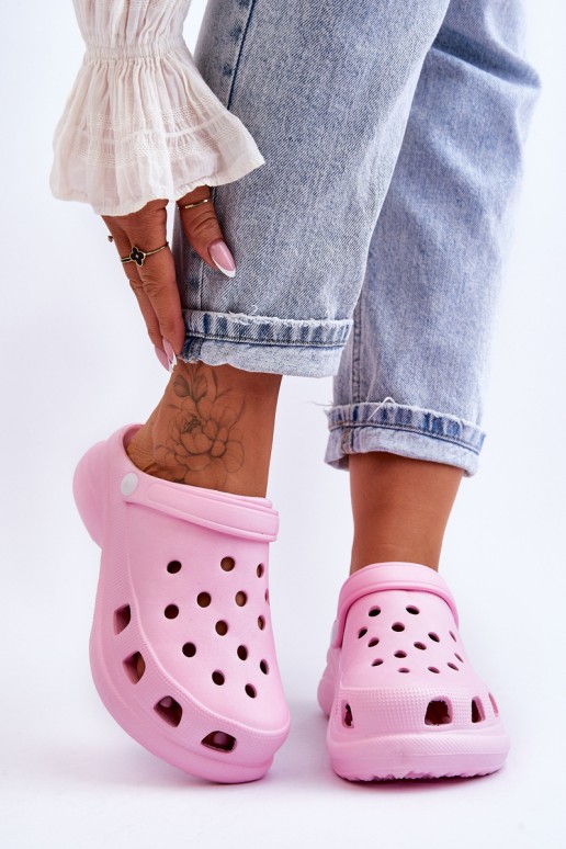 Foam Crocs Sandals On A Chunky Sole Pink Katniss