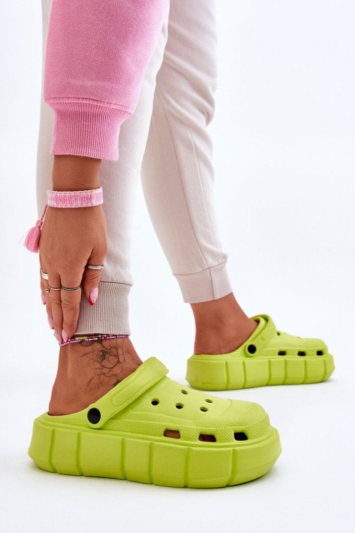 Women's Foam Platform Crocs Lime Beckett