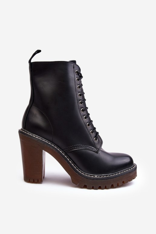 Women's lace-up ankle boots with a chunky heel Arove