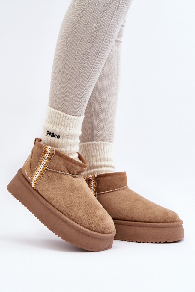 Snow boots on platform with light brown pattern Udra