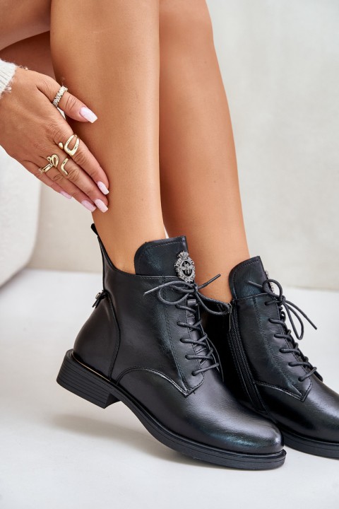 Warm Boots On Flat Heel With Ornament Black Leonise