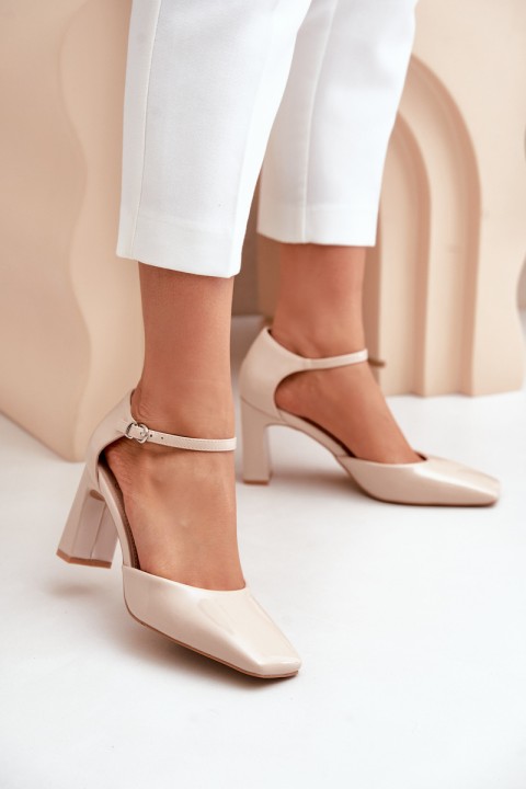 Heels made of patent eco leather beige Emindria