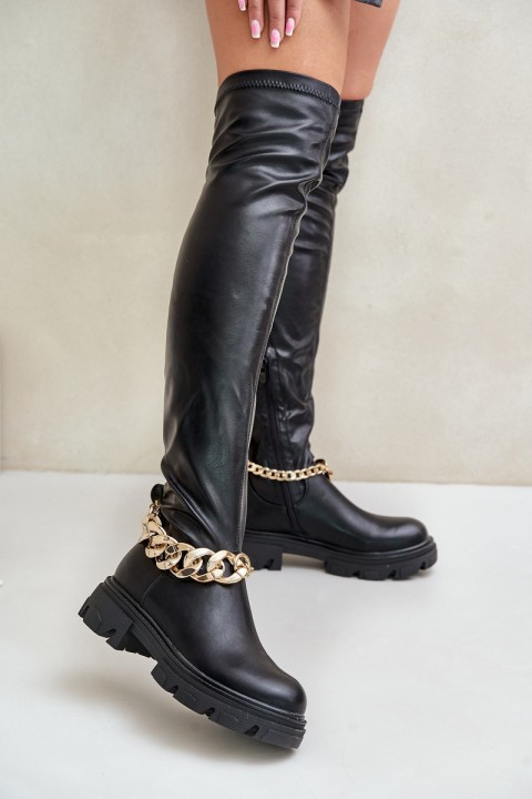 Knee High Boots On Flat Heel With Chain Pemeriana